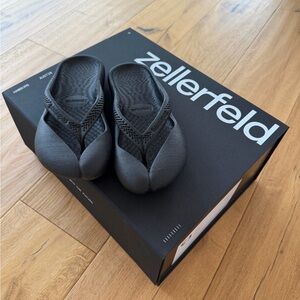 Zellerfeld ( Havaianas )3D Printed Black Sandals Size 36 Minimal Futuristic
